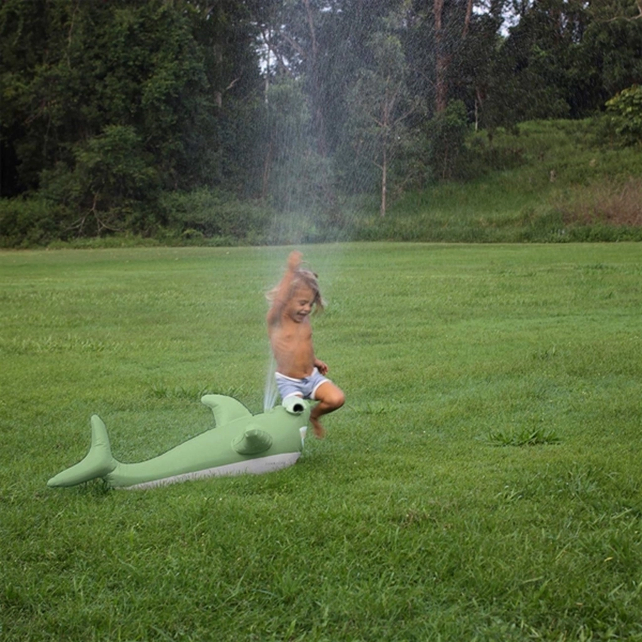 SunnyLife Sprinkler Giant Shark Tribe Khaki
