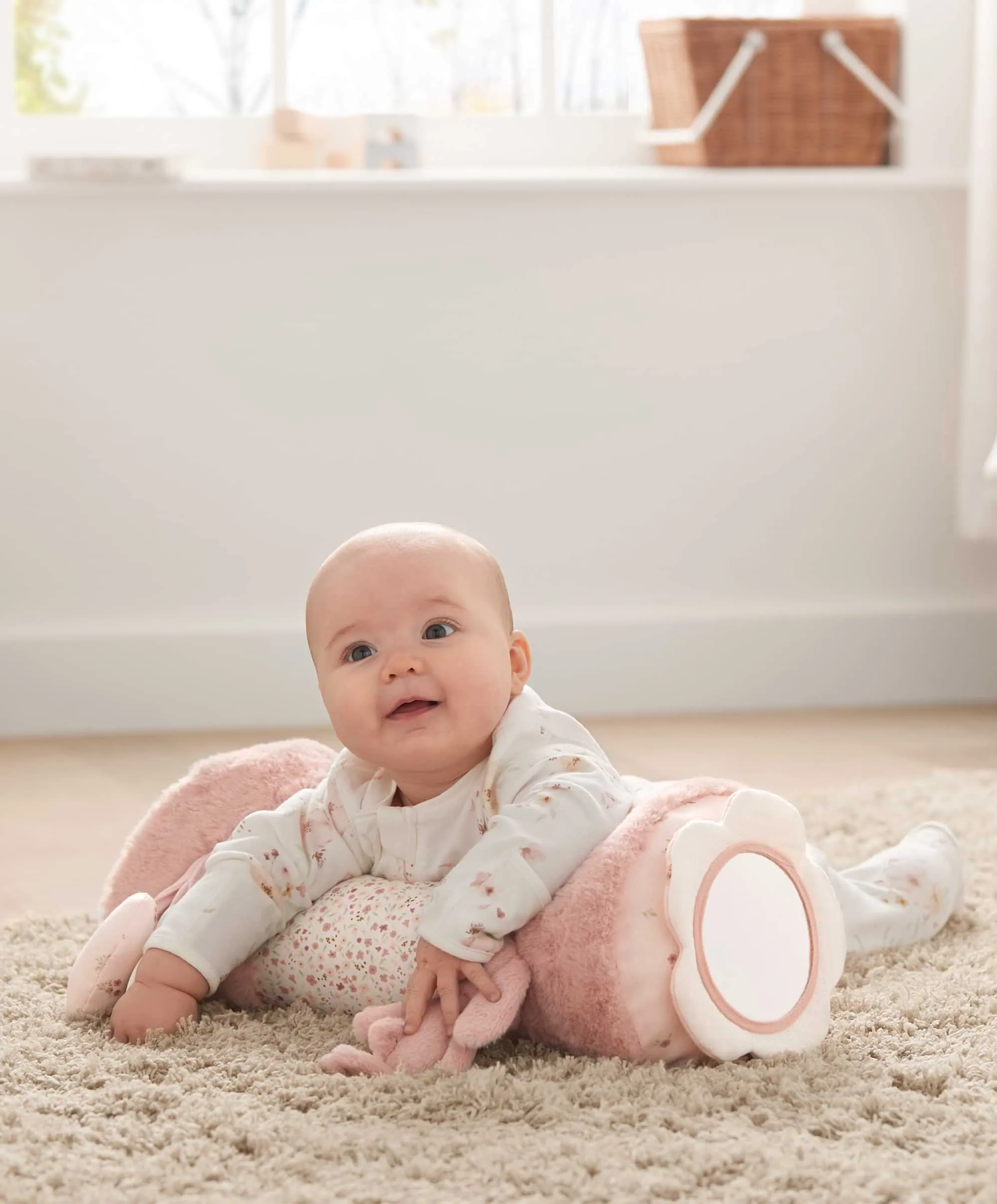 Tummy Time Roll - Welcome to the World Pink